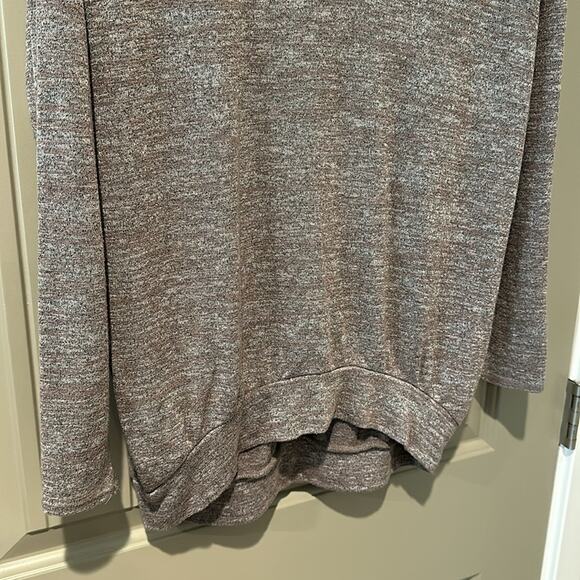 Aritzia WILFRED FREE V-Neck Sweater sz S - Picture 3 of 5